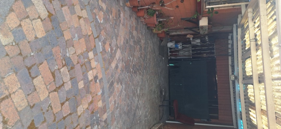 1 Bedroom Property for Sale in Heideveld Western Cape